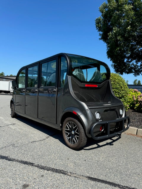 New 2024 GEM E6 Lithium Six Passenger Passengers