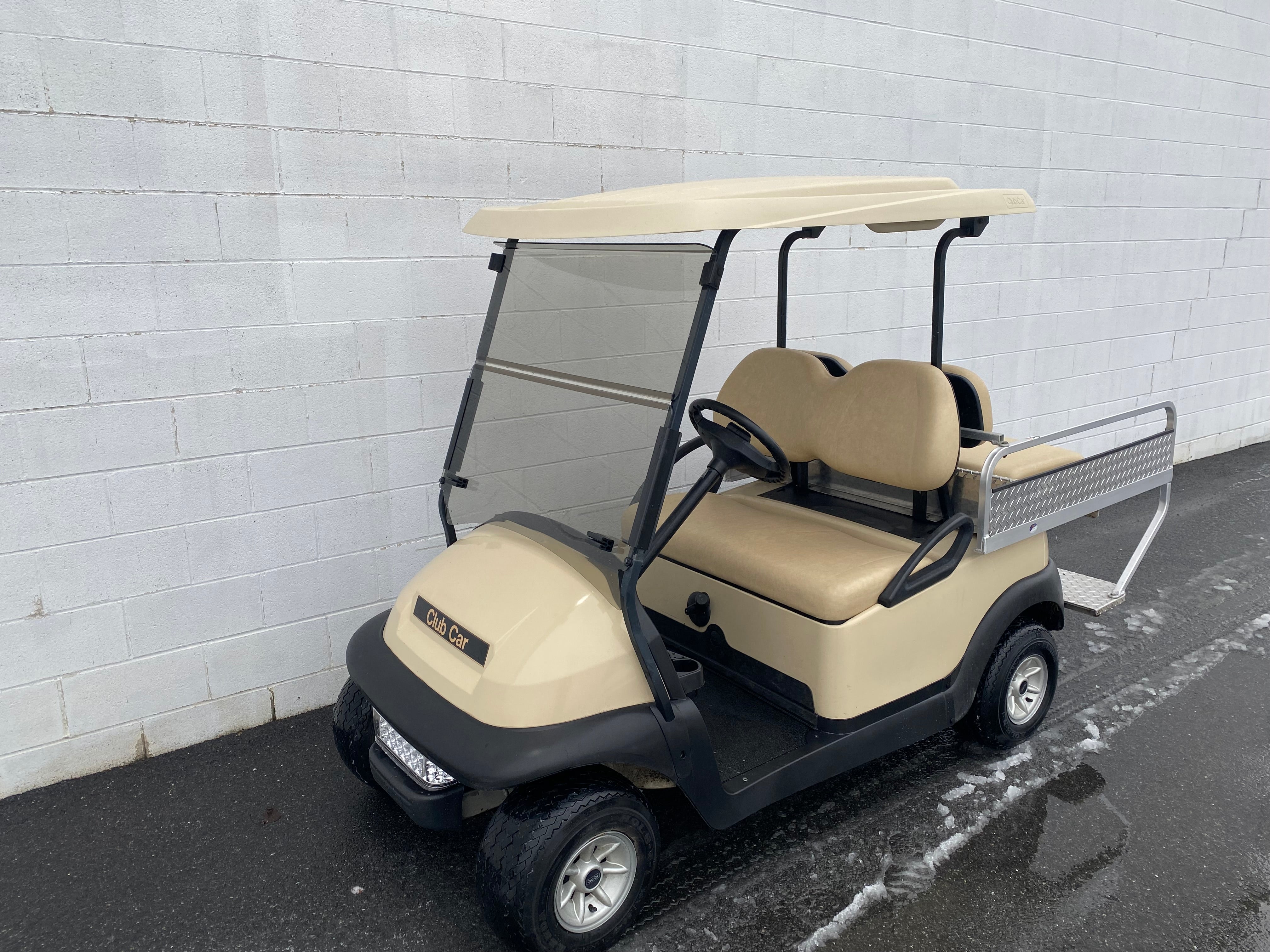 Used 2014 Club Car Precedent Gas 4 Passengers