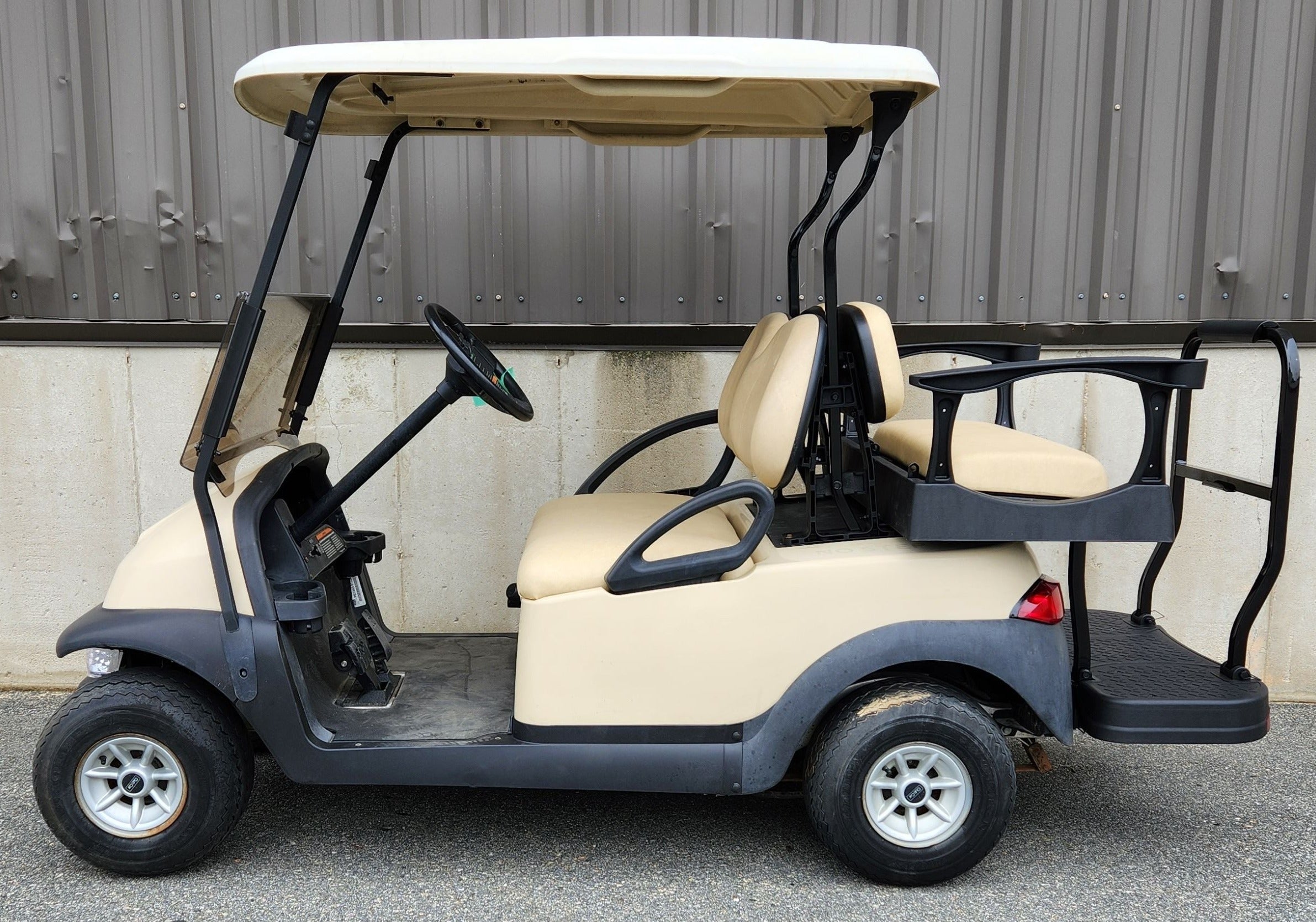 Used 2014 Club Car Precedent Gas 4 Passengers