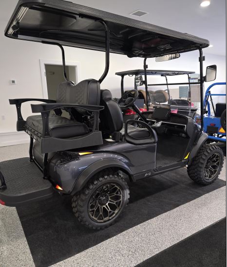 New 2025 Madjax XSeries GEN 2 Lithium 4 Passengers