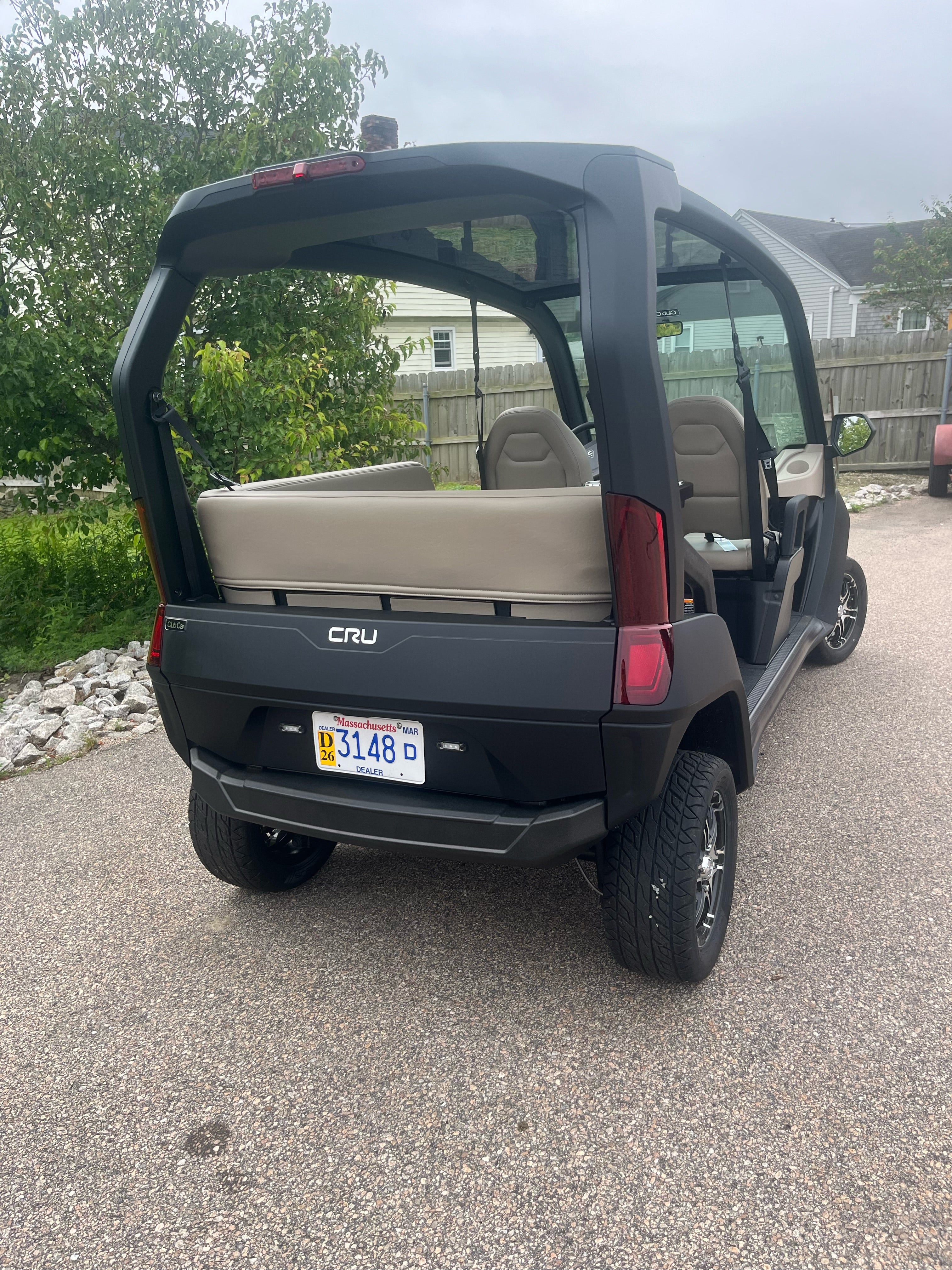 New 2025 Club Car CRU Electric FLA 6 Passengers
