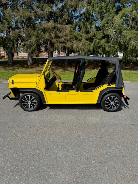 New 2023 Moke  Lithium 4 Passengers