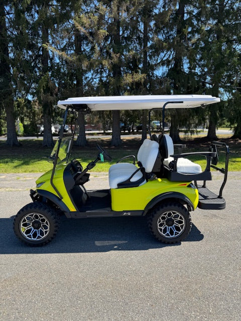 New null Madjax XSeries Lithium 4 Passengers