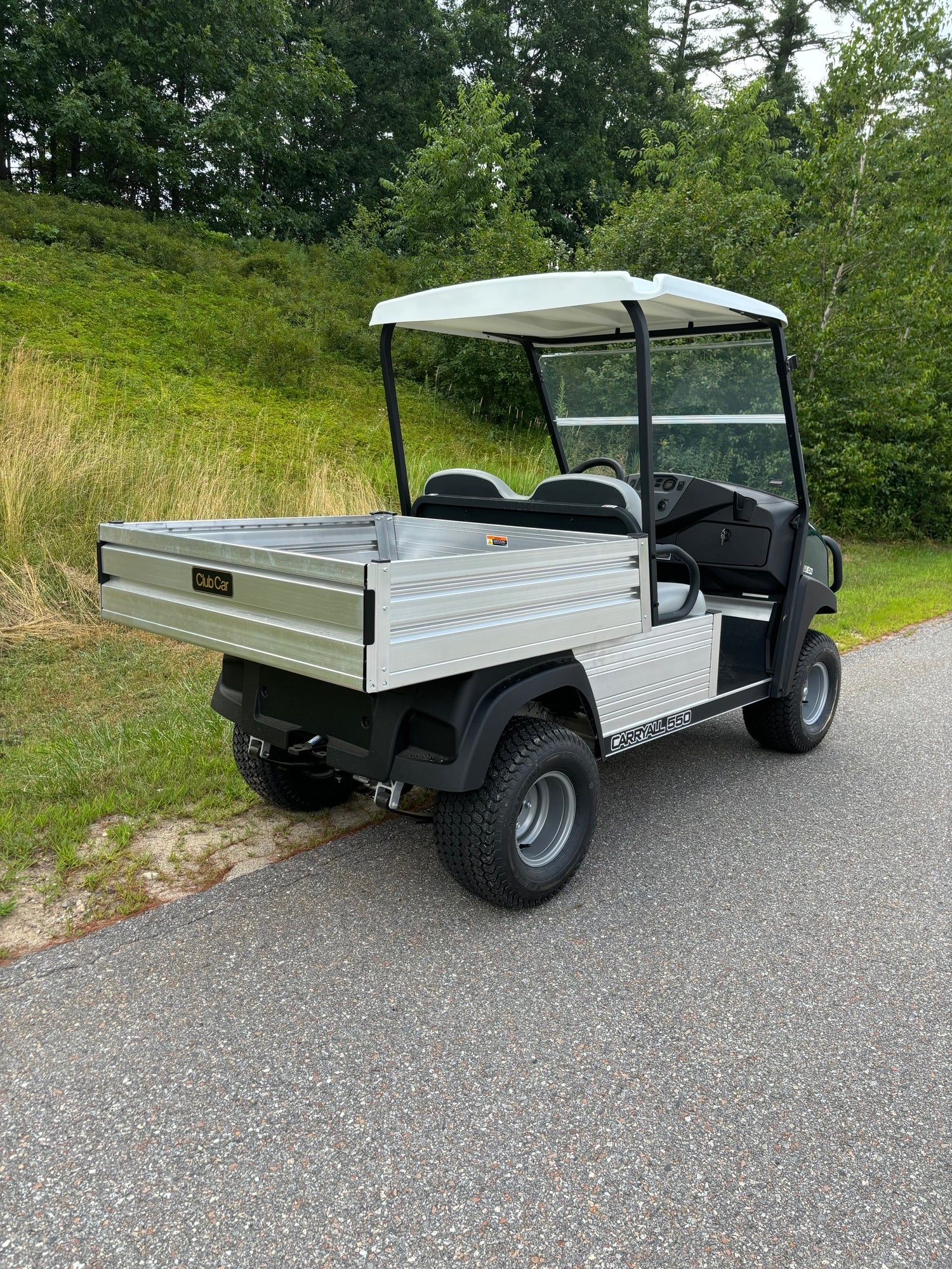 New 2024 Club Car Carryall 550 Electric LIO 2 Passangers