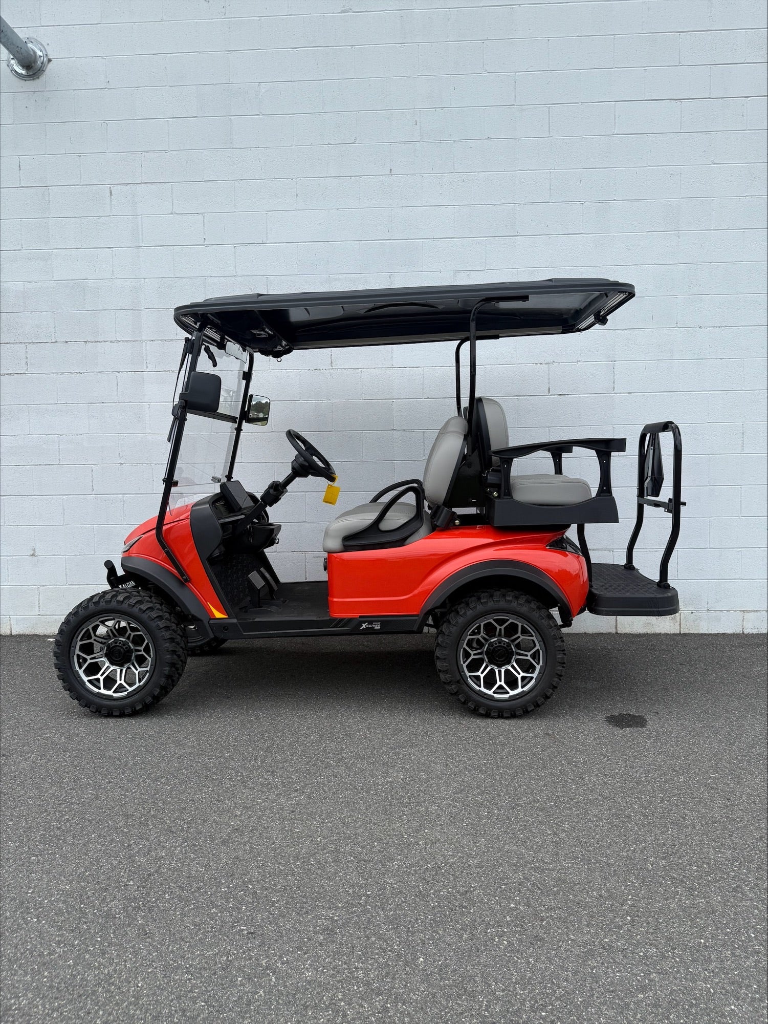 New null Madjax XSeries Lithium 4 Passengers